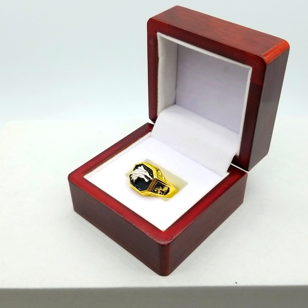 Mans Wolf Ring - image 4